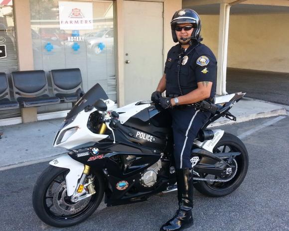 le-s1000rr-de-la-police.jpg