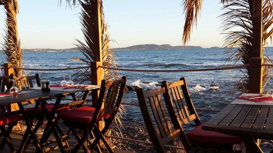 terrasse-sur-la-mer.jpg