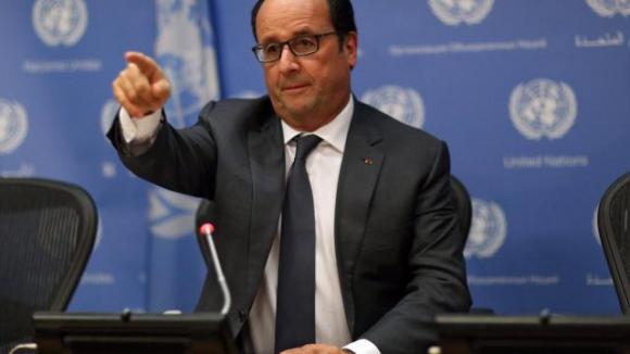 hollande-mobilise-pour-assurer-le-succes-de-la-conference-cop21.jpg