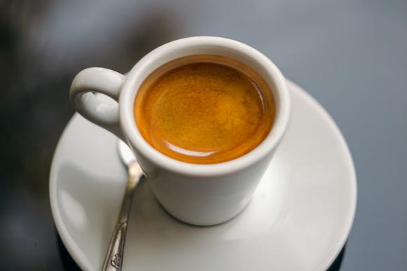 espresso-zubereitung-bruehart-tasse.jpg