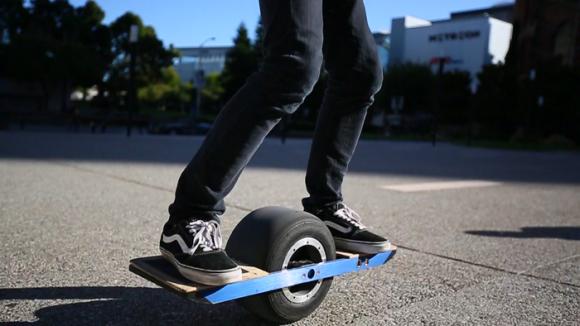 One-wheel-skateboard-5.png