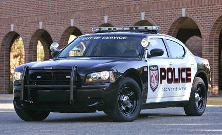 2006-dodge-charger-police-package-photo-4866-s-450x274.jpg