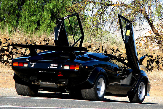 2112426-2-lamborghini-countach---ash-simmonds.jpg