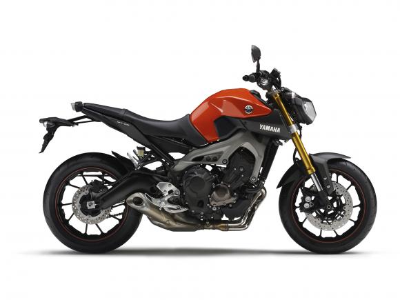 2014-yamaha-mt-09-eu-dom8_stu_002.jpg