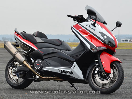 Yamaha_TMAX_530_50th_LE_st1pz.jpg