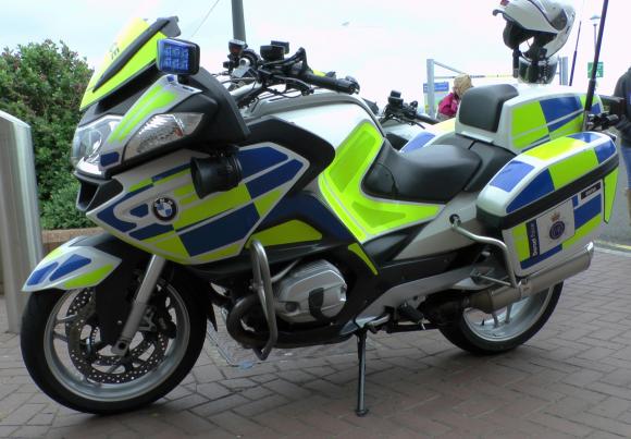 police-bmw-motorcycle-1434147754M5i.jpg