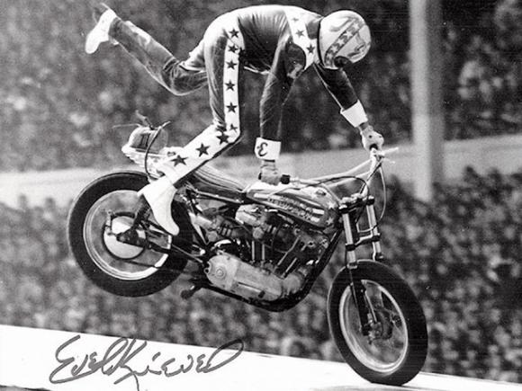 0804_hbkp_02_z+evel_knievel_last_ride+crash.jpg