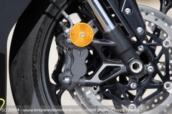 frein-avant-triumph-daytona-660_hd.jpg