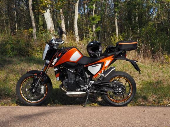 ktm690.JPG