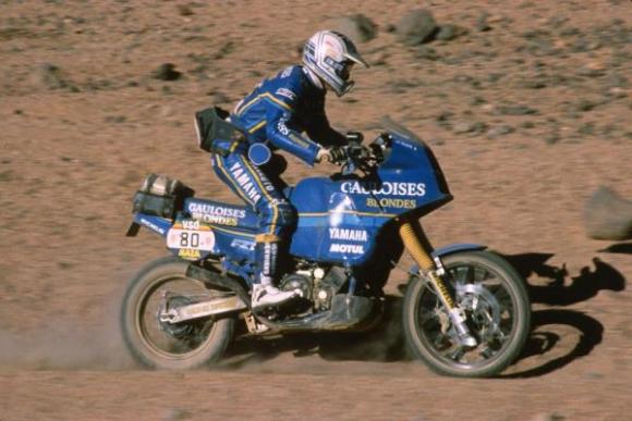 1986-JCO-FZ750T-dakar.preview.jpg