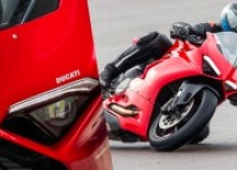 Ducati Panigale V2