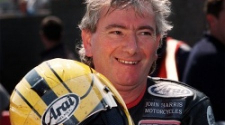 Recordman des victoires sur le Tourist Trophy et vritable lgende des courses sur route, retour sur l'histoire de Joey Dunlop 