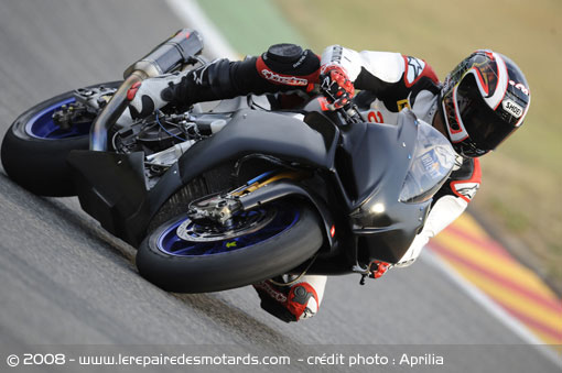 Aprilia RSV 4