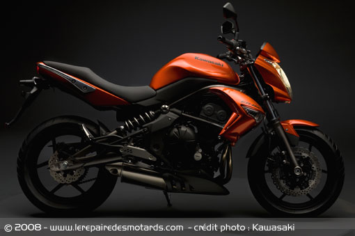 kawasaki-er6-n-cote.jpg