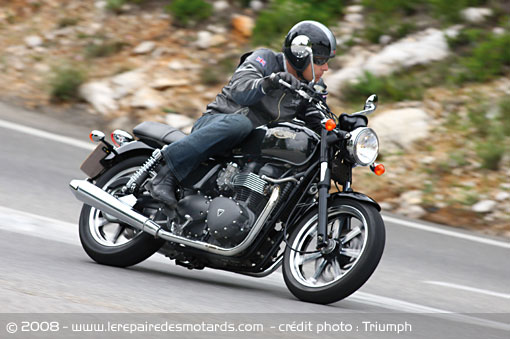 Triumph Bonneville 865