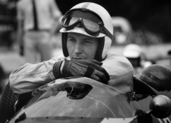 Pilote de légende : John Surtees