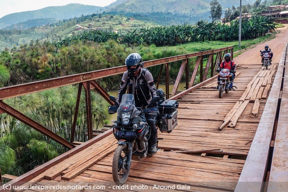 Passage de pont au Rwanda