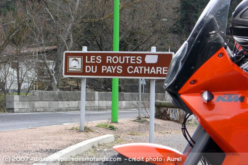 Raid off-road hivernal en moto KTM en pays Cathare