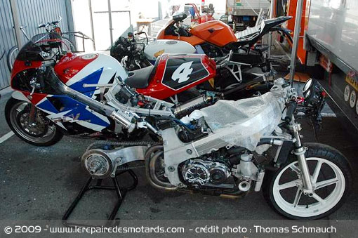 24h Mans Moto Stand RC 30