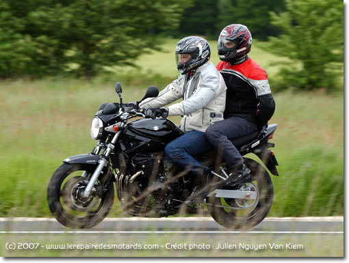 Essai moto revue