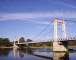 Le pont suspendu de Cosne-Cours-sur-Loire (c) Cjp24