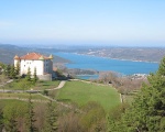 Le ch�teau d'Aiguines et le lac de Sainte-Croix (c) Jddmano