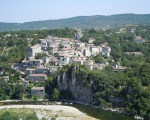 Vue sur le village de Balazuc (c) Patrice78500