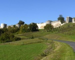 Les remparts de Coucy-le-Ch�teau-Auffrique (c) Pline
