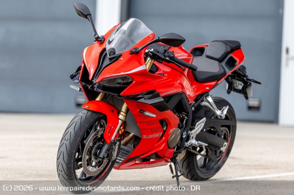 La sportive QJMotor SRK800RR