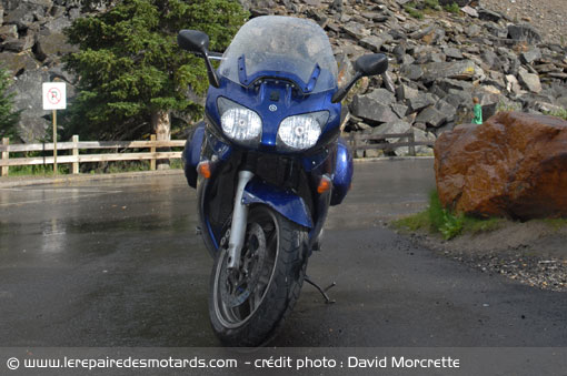 FJR sous l'orage