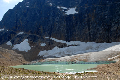 le Mont Edith Cavell et son lac
