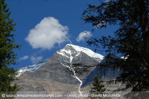 le Mont Robson sans nuage