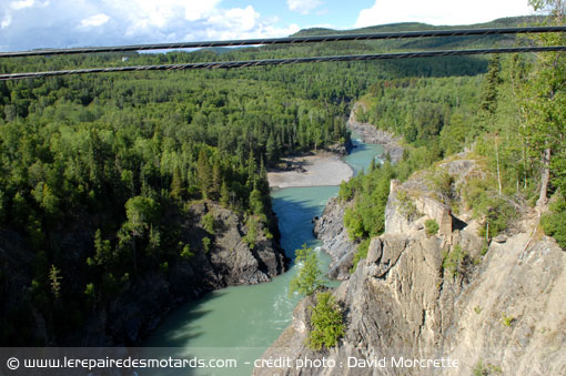 Pont et rivière Hazelton