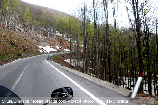 route enneig&eacute;e