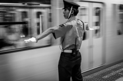 Les pousseurs du métro japonais