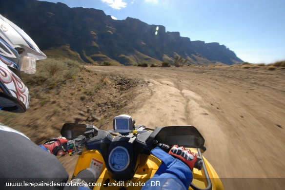 Lesotho : montée du Sani Pass en quad Can Am 400
