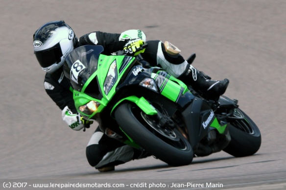 Essai lors des Journées K sur une Kawasaki ZX-6R