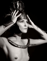 Calendrier Pirelli by Karl Lagarfeld - Erin Wasson