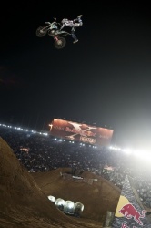 Red Bull X-Fighters : Torres et Adams Champion du Monde