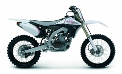 Akrapovic Slip-On titane pour Yamaha YZF 450F monté sur moto