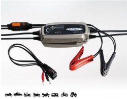 Chargeur de batterie universel CTEK Multi XS 4003