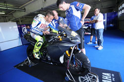 Rossi Dainese premiers essais à Sachsenring