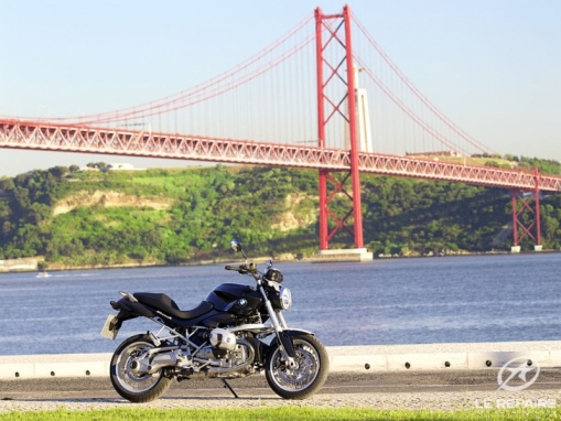 BMW R 1200 R et BMW R 1200 R Classic