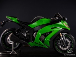 Kawasaki ZX-10R 2011 de coté