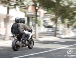 Honda Crossrunner 800 en ville