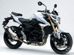 Suzuki GSR 750 en blanc
