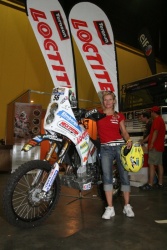 Personal Dakar Argentina Chile 2011 : session de vérifications techniques - Annie Seel (Suède)