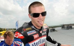 Ben Spies prolongé jusqu'en 2012 chez Yamaha