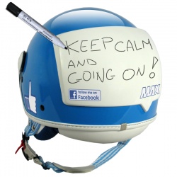 Le casque Réseau Social Max inspiré de Facebook