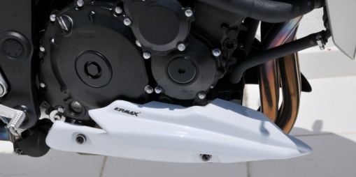 Ermax équipe la GSR 750 blanche des roues au guidon
